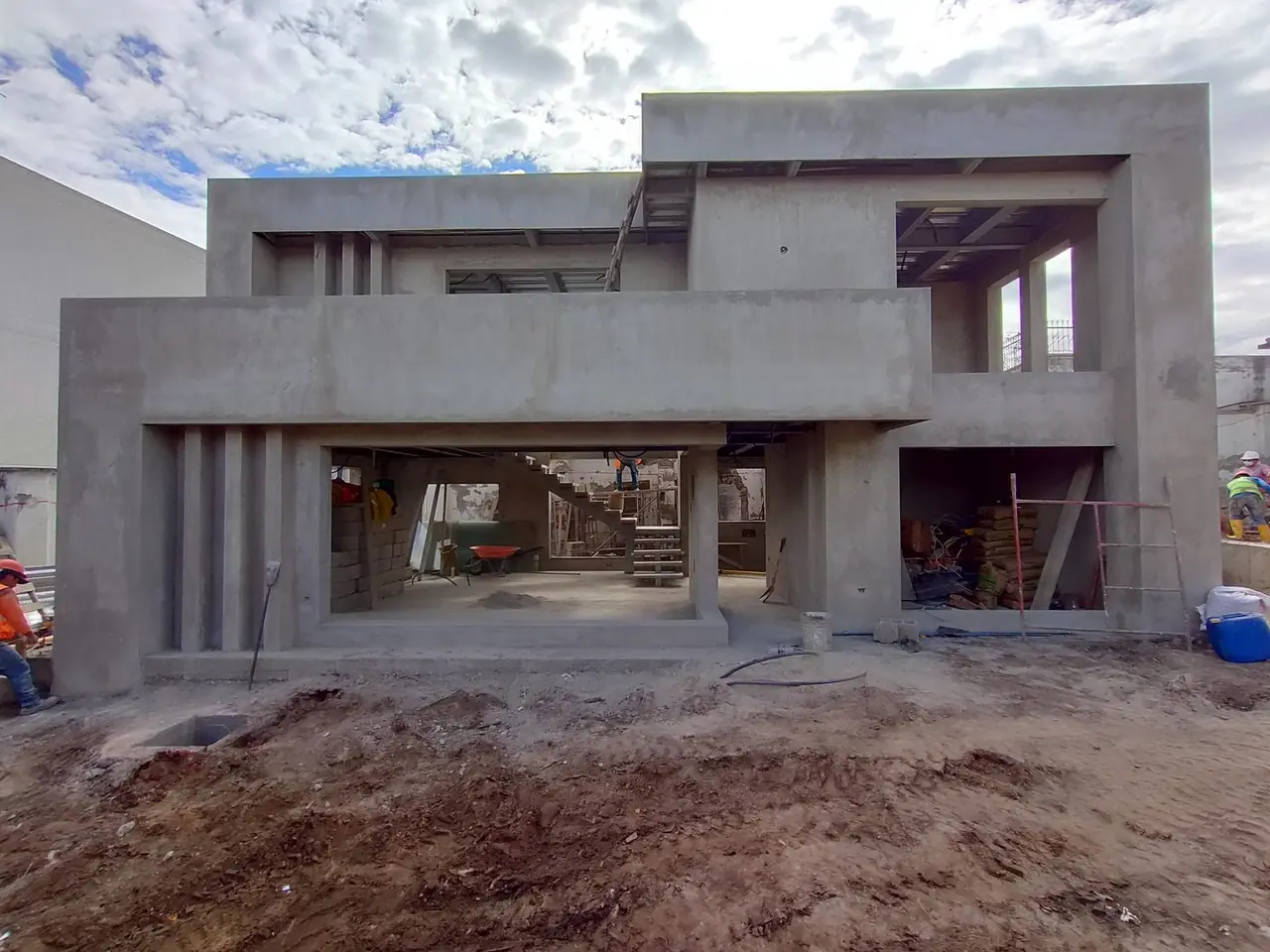 Obra gris y acabados: qué incluye cada etapa — PIVOT Constructores, constructora en Ecuador