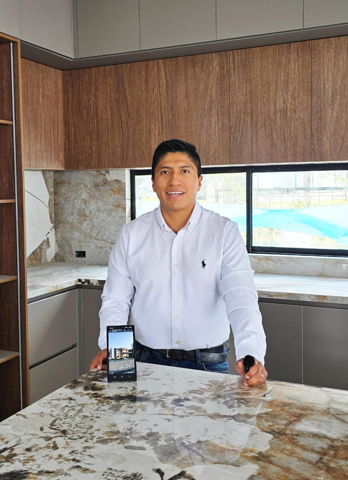 Constructora en Ecuador - Arq. Joseph Sebastián Toscano - Pivot Constructores